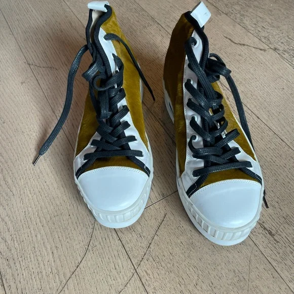 Carven TEXTURED HI-TOP SNEAKERS - Picture 7 of 13